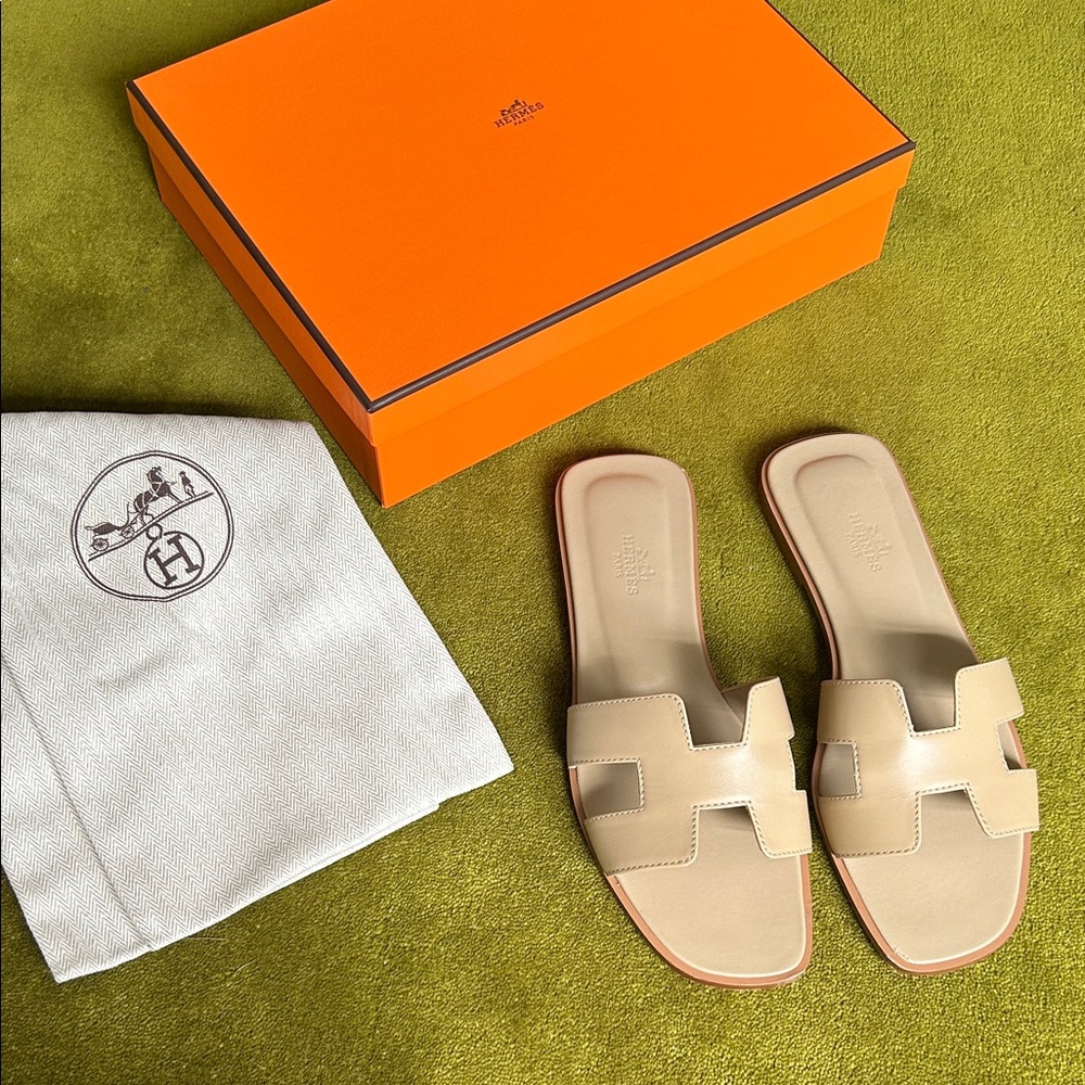 Hermes Oran Slide Sandals 39